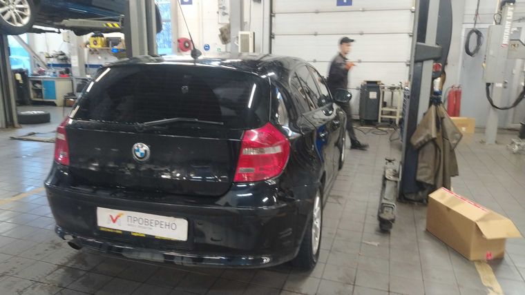 BMW 1 серия 2011 года, 235 153 км - вид 3