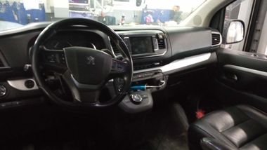 Peugeot Traveller 2018 года, 229 281 км - вид 5