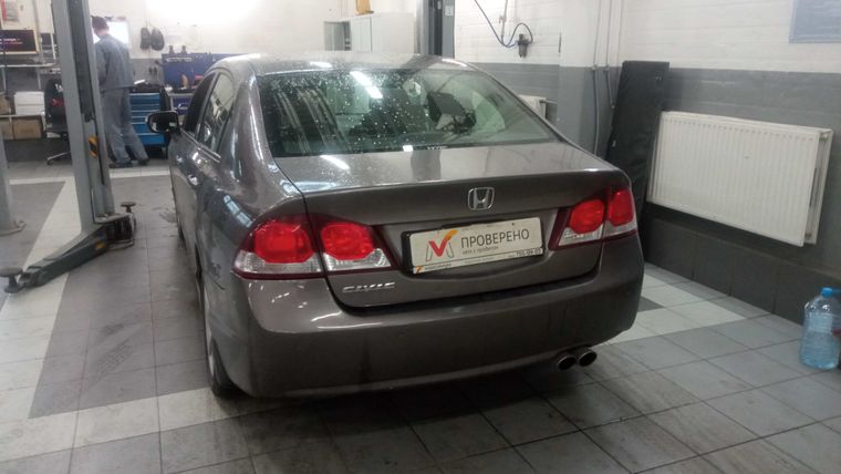 Honda Civic 2011 года, 224 720 км - вид 4