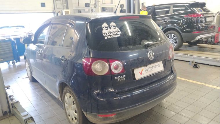 Volkswagen Golf 2008 года, 160 826 км - вид 4
