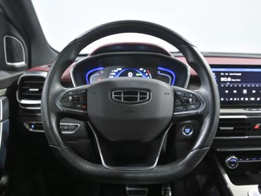 Geely Coolray 2022 года