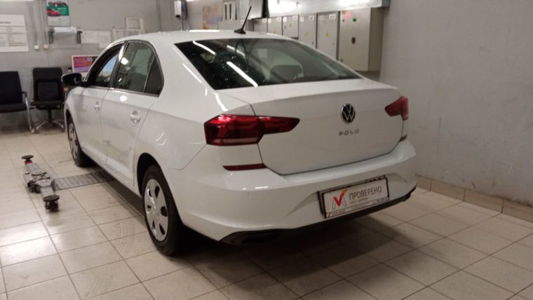 Volkswagen Polo 2020 года, 132 619 км - вид 4