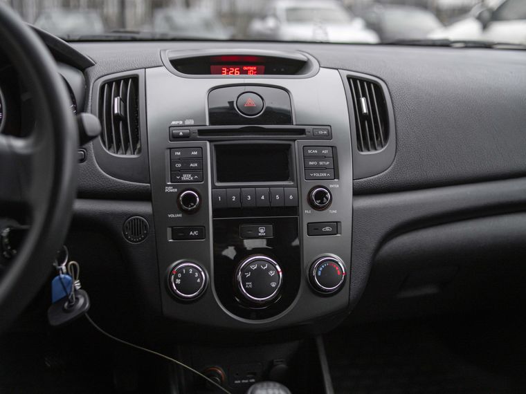 KIA Cerato 2010 года, 190 302 км - вид 7