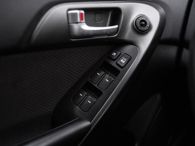 KIA Cerato 2010 года, 190 302 км - вид 9