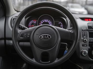 KIA Cerato 2010 года, 190 302 км - вид 6