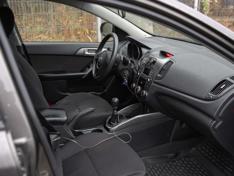 KIA Cerato 2010 года, 190 302 км - вид 11