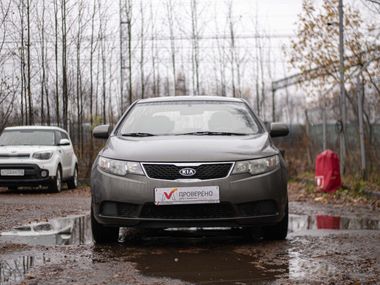 KIA Cerato 2010 года, 190 302 км - вид 3