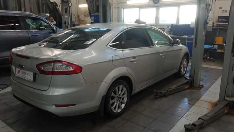 Ford Mondeo 2011 года, 311 093 км - вид 3