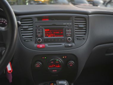 KIA Rio 2010 года, 85 094 км - вид 7