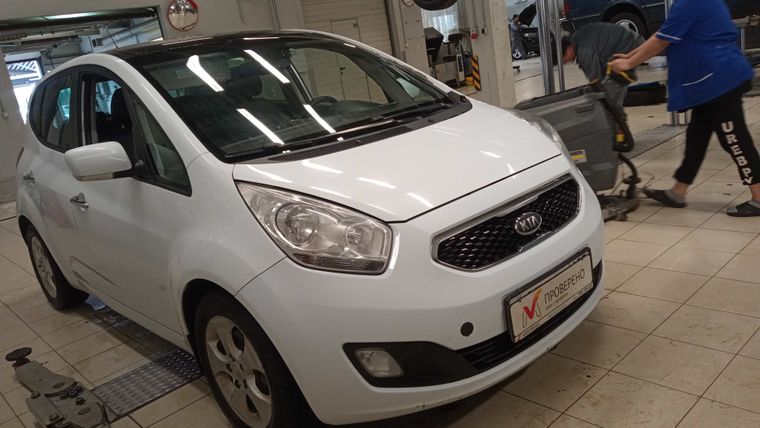 KIA Venga 2012 года, 188 504 км - вид 3