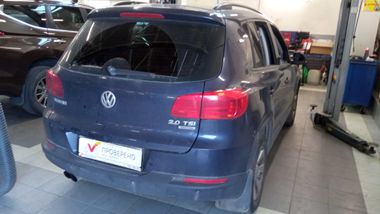 Volkswagen Tiguan 2012 года, 231 818 км - вид 3