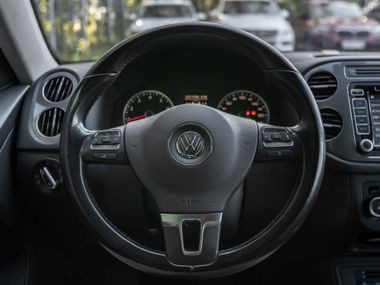 Volkswagen Tiguan 2012 года, 231 818 км - вид 7