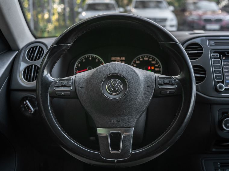 Volkswagen Tiguan 2012 года, 231 818 км - вид 7