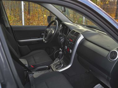 Suzuki Grand Vitara 2011 года, 200 331 км - вид 11