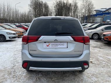 Mitsubishi Outlander 2016 года, 199 000 км - вид 5