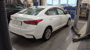 Hyundai Solaris 2017 года, 100 363 км - вид 3