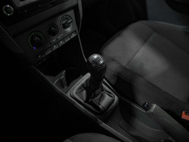 Skoda Rapid 2016 года, 207 264 км - вид 10