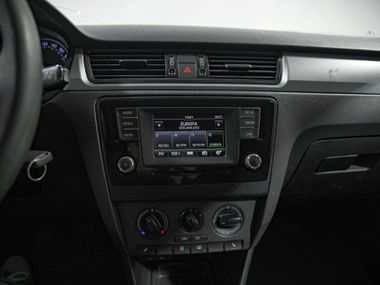 Skoda Rapid 2016 года, 207 264 км - вид 9