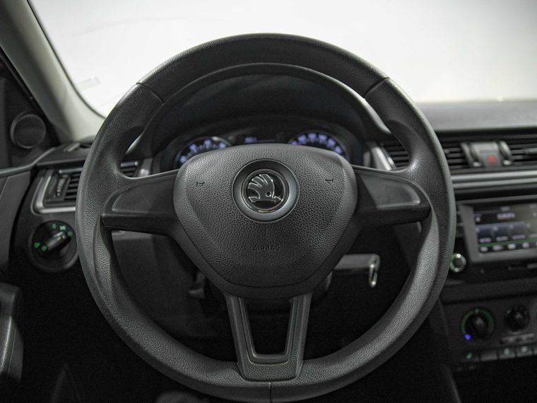 Skoda Rapid 2016 года, 207 264 км - вид 8