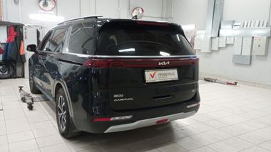 KIA Carnival 2023 года, 24 894 км - вид 4