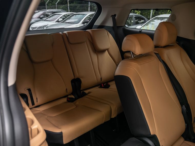 KIA Carnival 2023 года, 24 894 км - вид 17