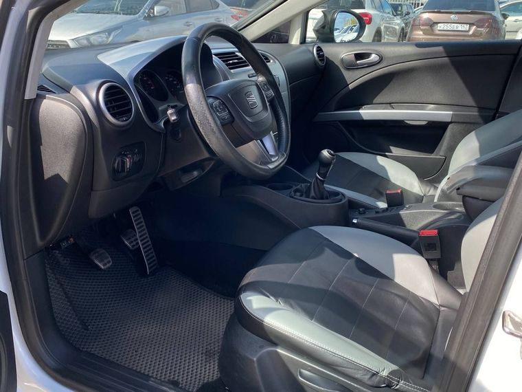 SEAT Leon 2012 года, 263 219 км - вид 15
