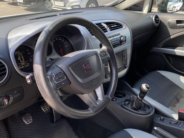 SEAT Leon 2012 года, 263 219 км - вид 10