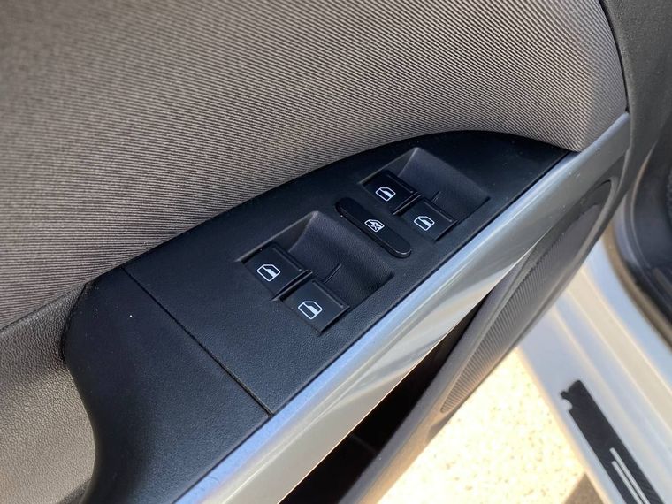 SEAT Leon 2012 года, 263 219 км - вид 14