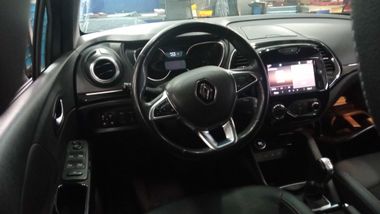 Renault Kaptur 2021 года, 94 279 км - вид 5