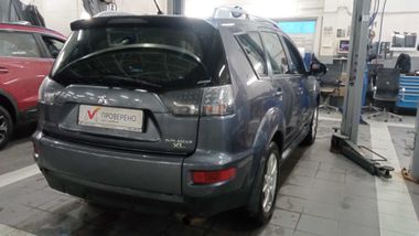 Mitsubishi Outlander 2010 года, 241 745 км - вид 4