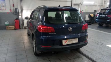 Volkswagen Tiguan 2015 года, 218 470 км - вид 4
