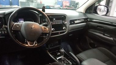 Mitsubishi Outlander 2020 года, 51 000 км - вид 5