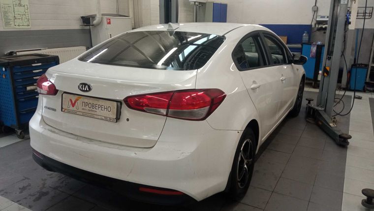 KIA Cerato 2018 года, 147 464 км - вид 3
