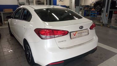 KIA Cerato 2018 года, 147 464 км - вид 4