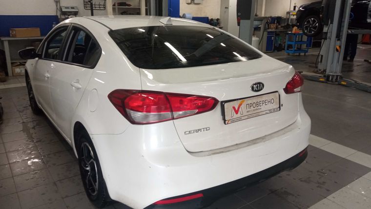 KIA Cerato 2018 года, 147 464 км - вид 4