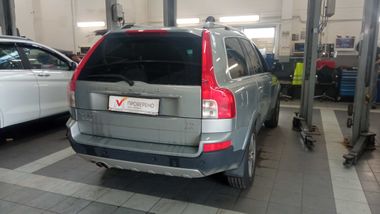 Volvo XC90 2010 года, 276 017 км - вид 3