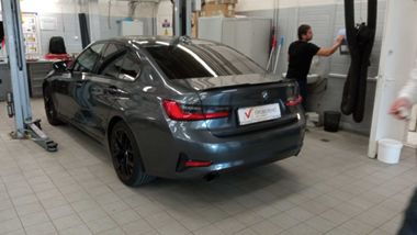 BMW 3 серия 2019 года, 72 079 км - вид 4