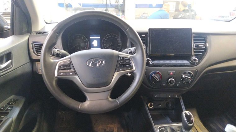 Hyundai Solaris 2021 года, 54 190 км - вид 5