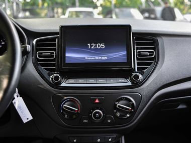 Hyundai Solaris 2021 года, 54 190 км - вид 7