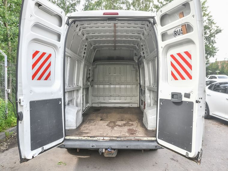 Peugeot Boxer 2010 года, 371 292 км - вид 11