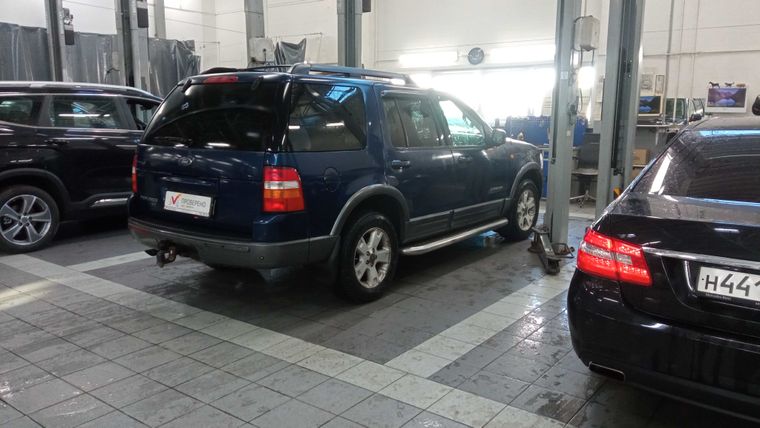 Ford Explorer 2004 года, 289 173 км - вид 3