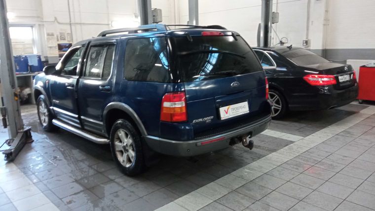 Ford Explorer 2004 года, 289 173 км - вид 4