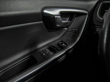 Volvo S60 2012 года, 239 620 км - вид 12