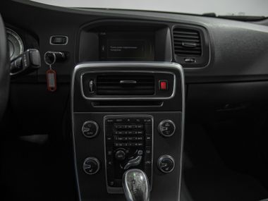 Volvo S60 2012 года, 239 620 км - вид 10