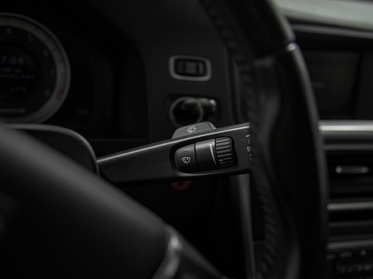 Volvo S60 2012 года, 239 620 км - вид 9