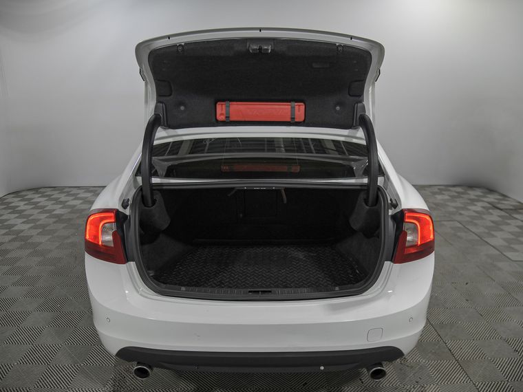 Volvo S60 2012 года, 239 620 км - вид 16