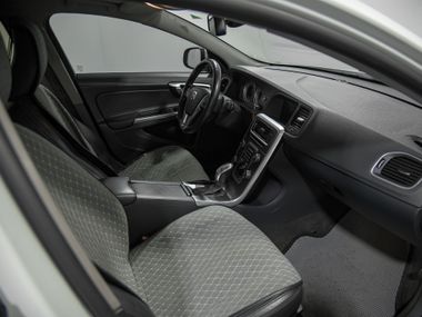 Volvo S60 2012 года, 239 620 км - вид 15
