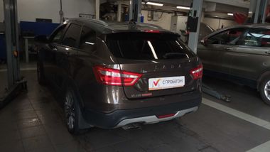 ВАЗ (LADA) Vesta Cross 2021 года, 83 659 км - вид 4