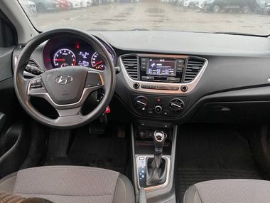 Hyundai Solaris 2017 года, 95 000 км - вид 8