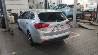 KIA Ceed 2015 года, 135 665 км - вид 4